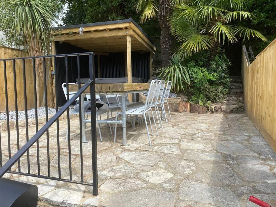 Luxury Central Bmth House With Hot Tub. Stunning! 伯恩茅斯 外观 照片